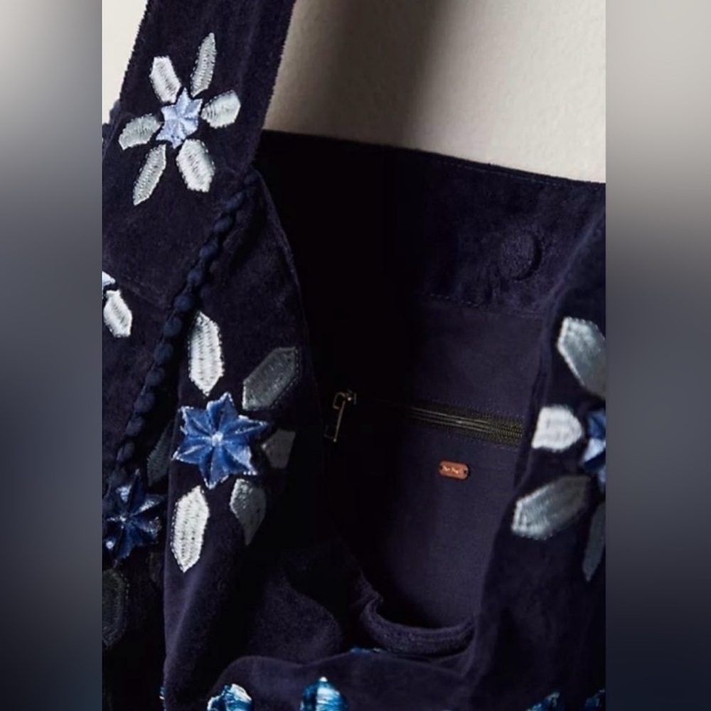 Free People Embroidered Velvet Valera Tote Bag NWOT - Picture 5 of 9